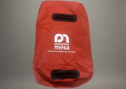 Fireproof blanket for electric vehicles