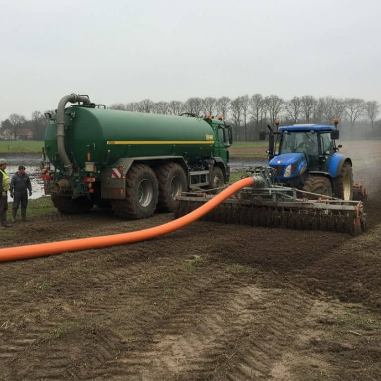 Slurry conveying hoses